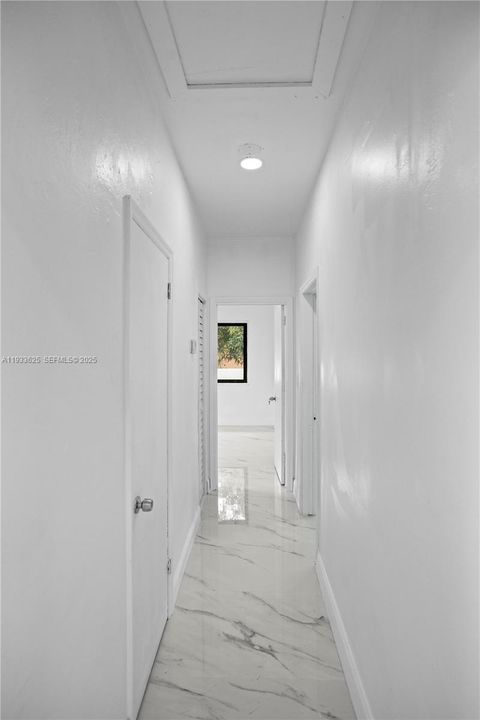 待售: $850,900 (3 贝兹, 3 浴室, 1690 平方英尺)