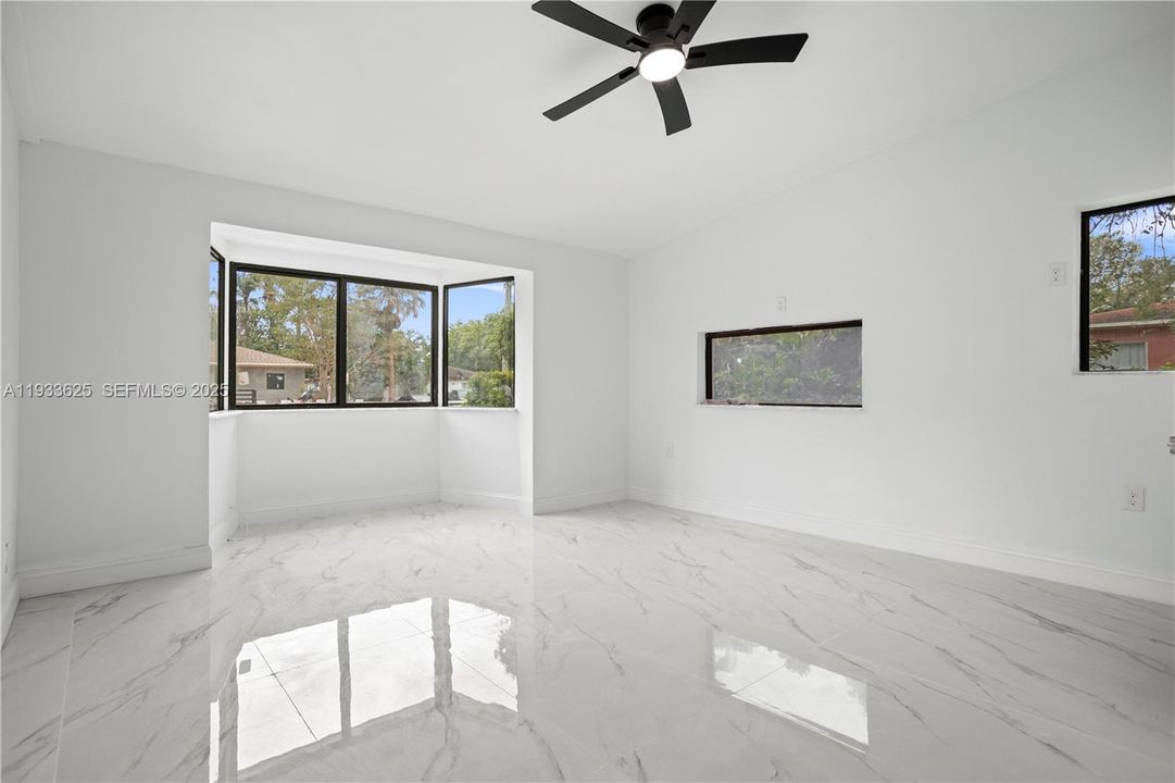 待售: $850,900 (3 贝兹, 3 浴室, 1690 平方英尺)