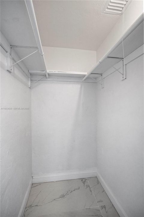 待售: $850,900 (3 贝兹, 3 浴室, 1690 平方英尺)