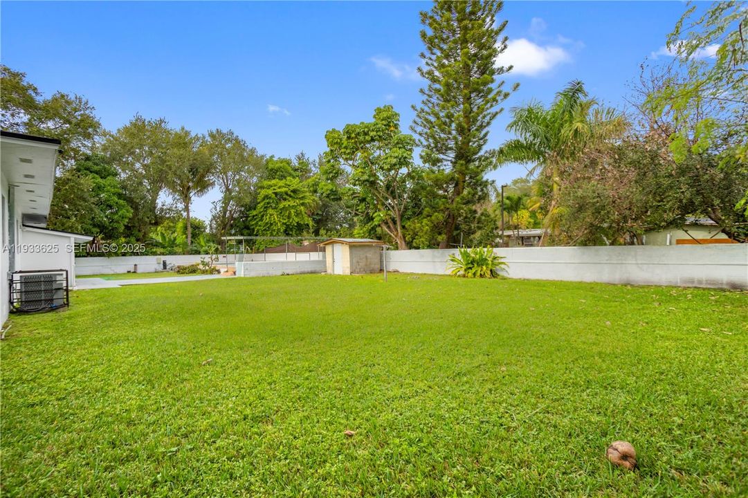 待售: $850,900 (3 贝兹, 3 浴室, 1690 平方英尺)