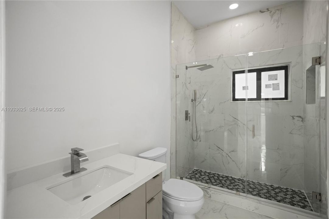 待售: $850,900 (3 贝兹, 3 浴室, 1690 平方英尺)