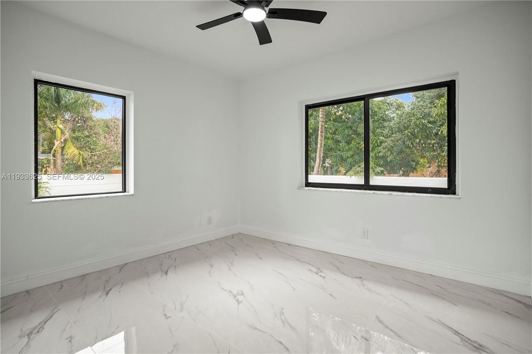 待售: $850,900 (3 贝兹, 3 浴室, 1690 平方英尺)