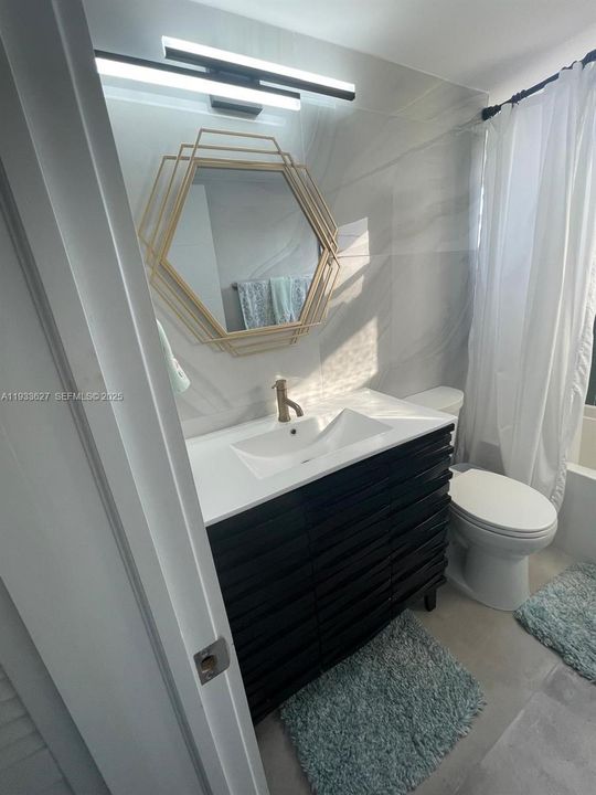 待售: $350,000 (1 贝兹, 1 浴室, 758 平方英尺)