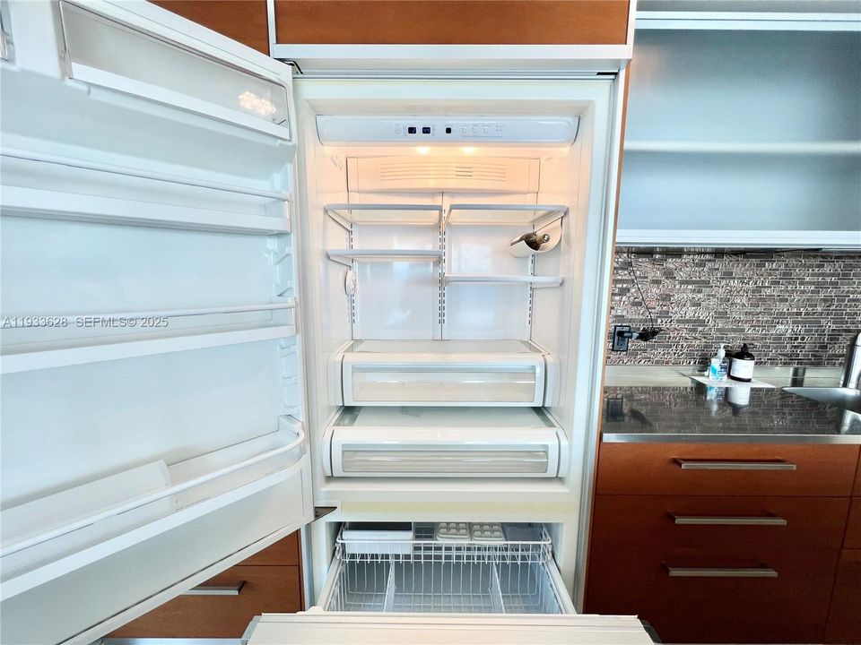 В аренду: $9,000 (3 спален, 3 ванн, 2078 Квадратных фут)