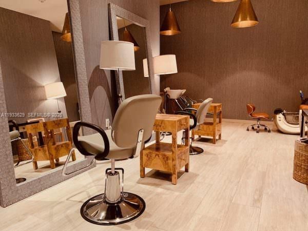 For Sale: $670,000 (1 beds, 2 baths, 790 Square Feet)