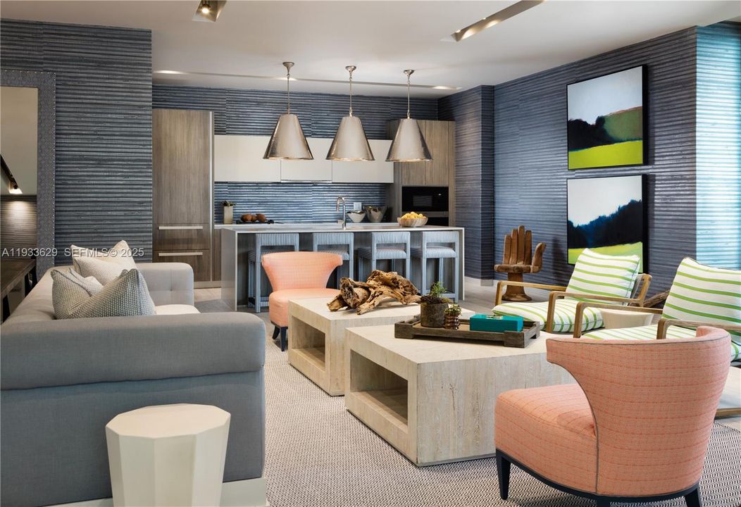 For Sale: $670,000 (1 beds, 2 baths, 790 Square Feet)