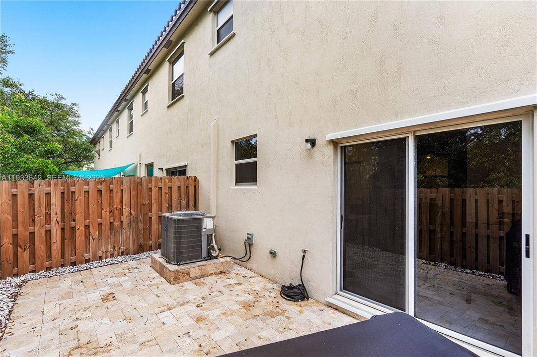 待售: $500,000 (3 贝兹, 2 浴室, 1426 平方英尺)