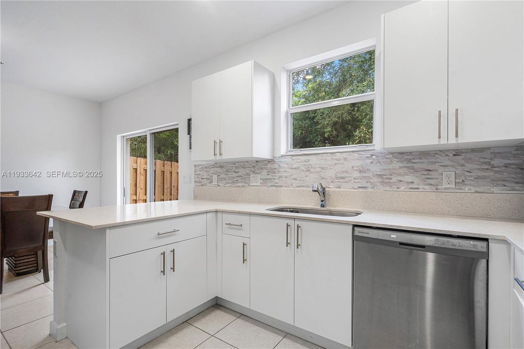 待售: $500,000 (3 贝兹, 2 浴室, 1426 平方英尺)