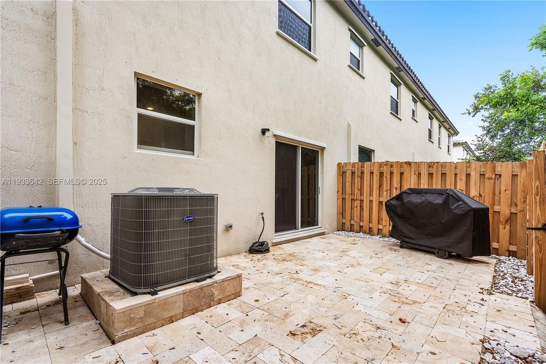 待售: $500,000 (3 贝兹, 2 浴室, 1426 平方英尺)