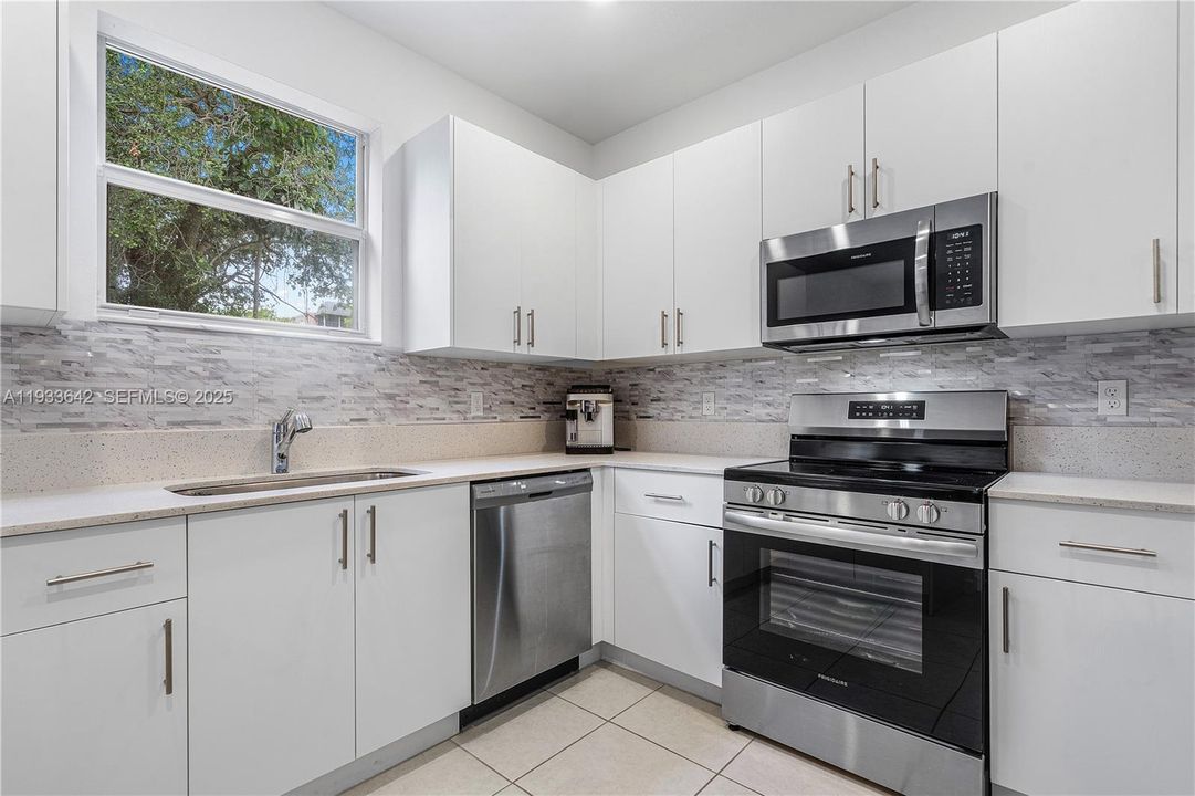 待售: $500,000 (3 贝兹, 2 浴室, 1426 平方英尺)