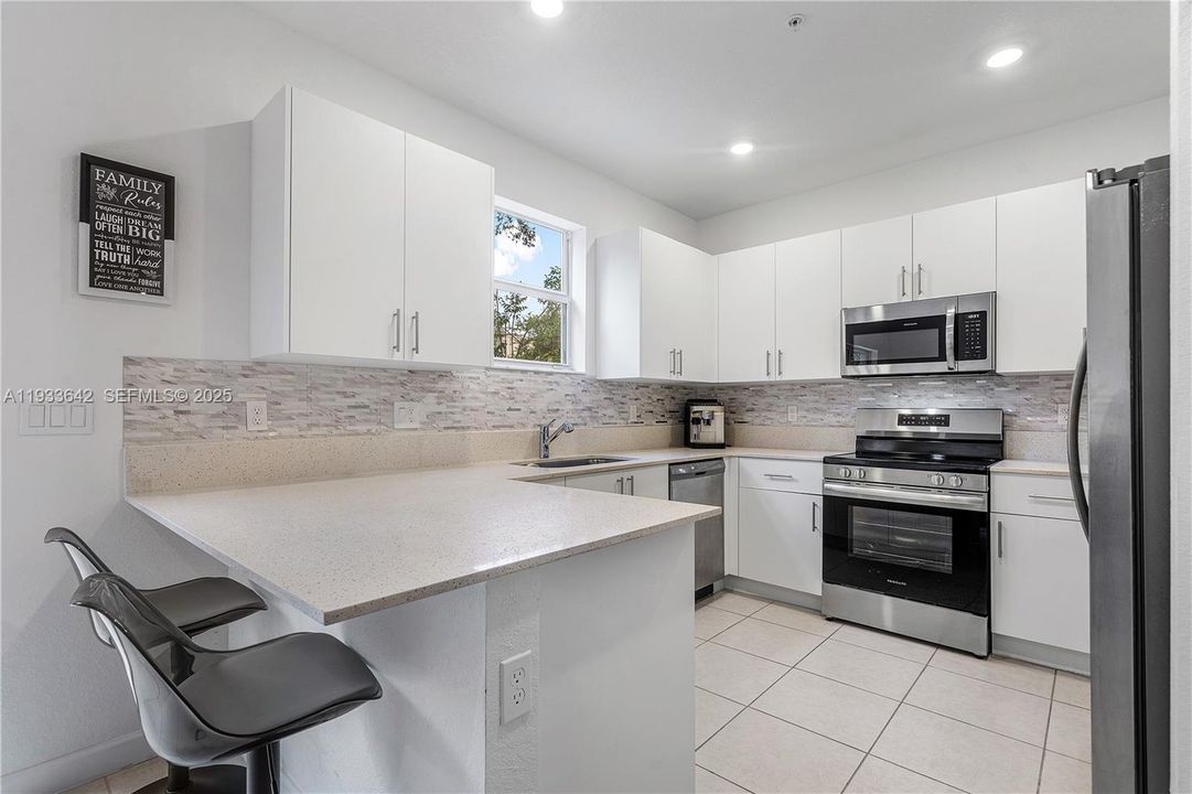 待售: $500,000 (3 贝兹, 2 浴室, 1426 平方英尺)