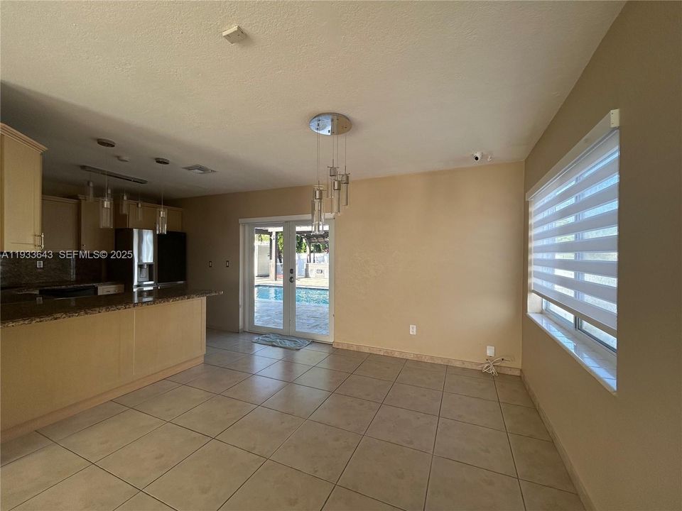 На продажу: $778,900 (3 спален, 2 ванн, 1248 Квадратных фут)