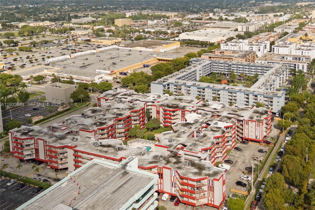 В аренду: $2,500 (3 спален, 2 ванн, 1323 Квадратных фут)