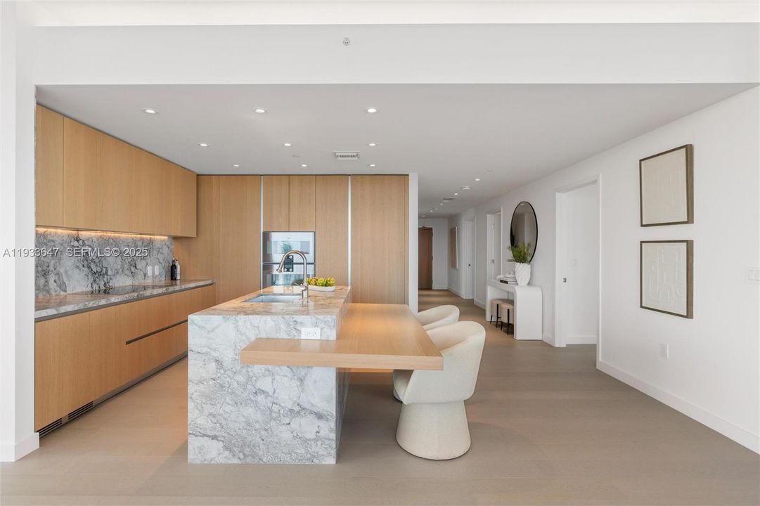 For Rent: $39,000 (4 beds, 4 baths, 2979 Square Feet)