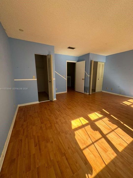 待售: $220,000 (2 贝兹, 2 浴室, 1554 平方英尺)