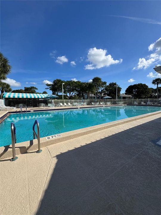 待售: $220,000 (2 贝兹, 2 浴室, 1554 平方英尺)