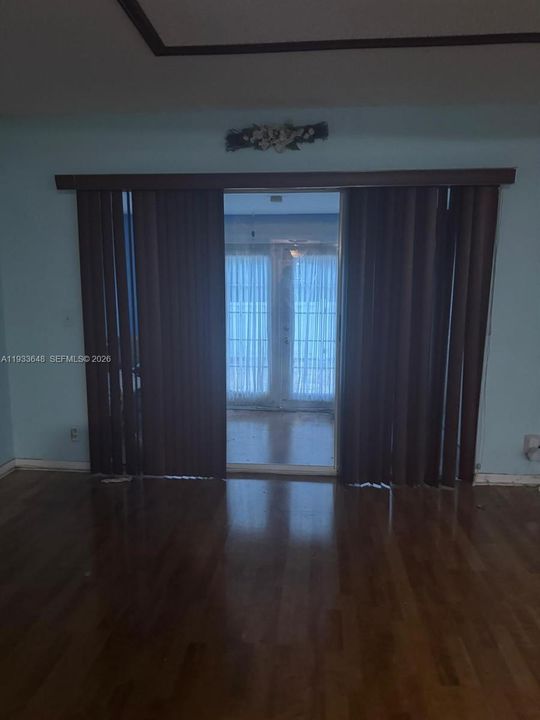 En Venta: $220,000 (3 camas, 2 baños, 1554 Pies cuadrados)