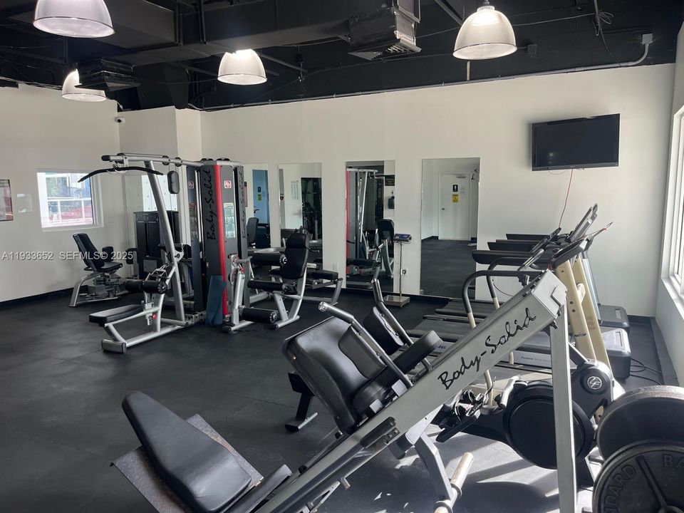 В аренду: $3,500 (2 спален, 2 ванн, 1868 Квадратных фут)