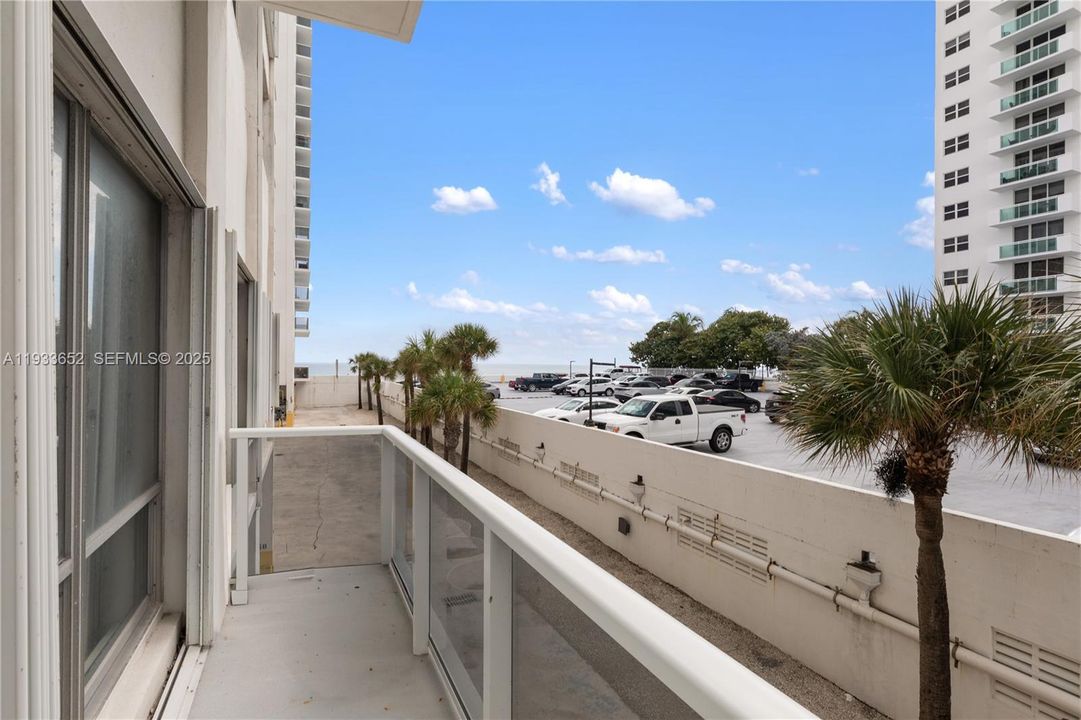 В аренду: $3,500 (2 спален, 2 ванн, 1868 Квадратных фут)