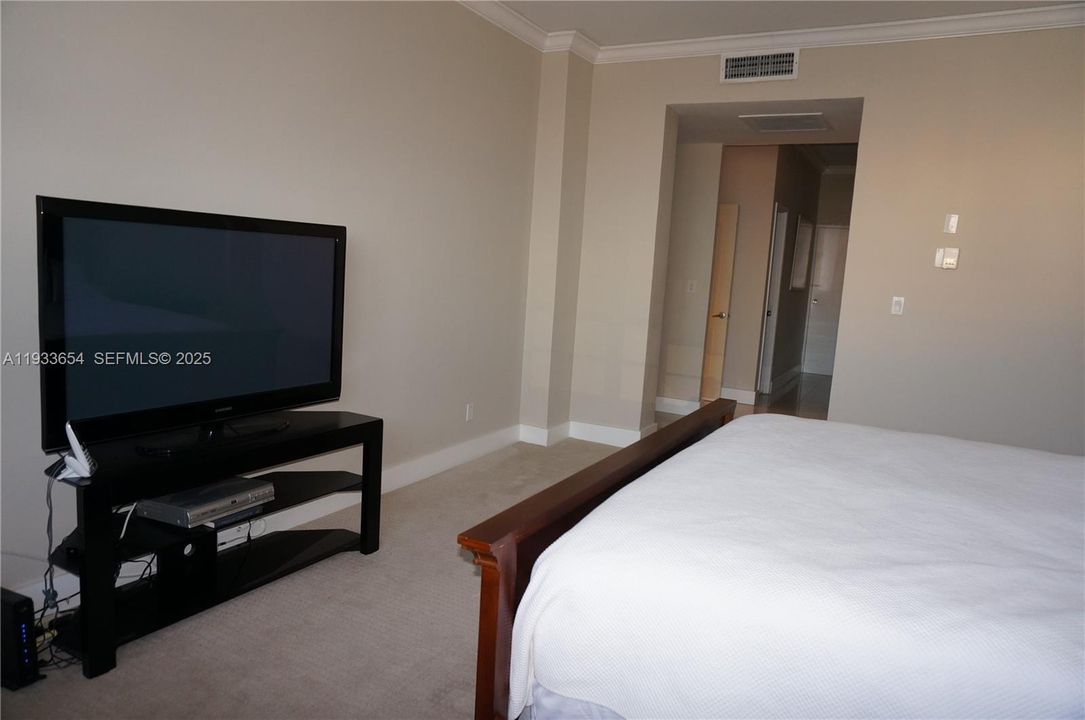 待售: $595,000 (2 贝兹, 2 浴室, 1537 平方英尺)