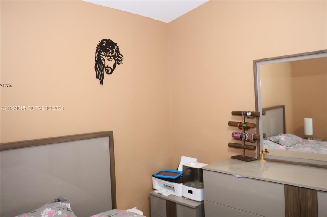 待售: $460,000 (3 贝兹, 2 浴室, 1361 平方英尺)