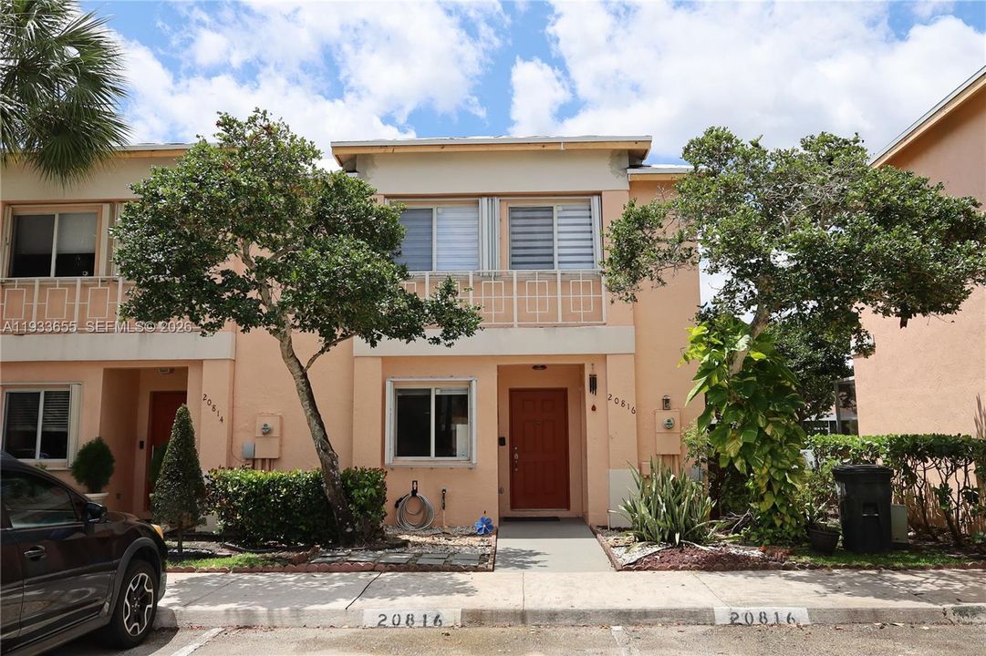 待售: $460,000 (3 贝兹, 2 浴室, 1361 平方英尺)