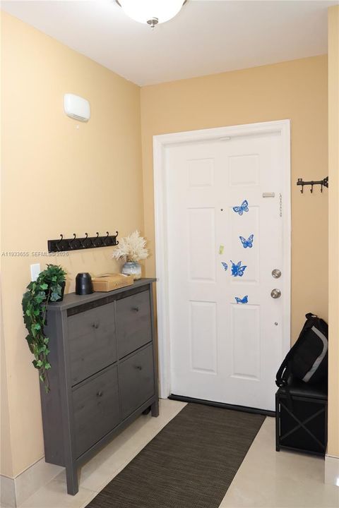 待售: $460,000 (3 贝兹, 2 浴室, 1361 平方英尺)