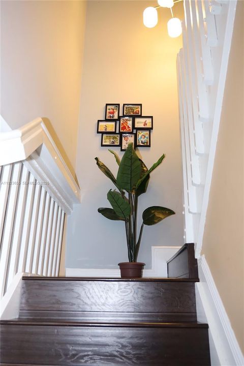 待售: $460,000 (3 贝兹, 2 浴室, 1361 平方英尺)