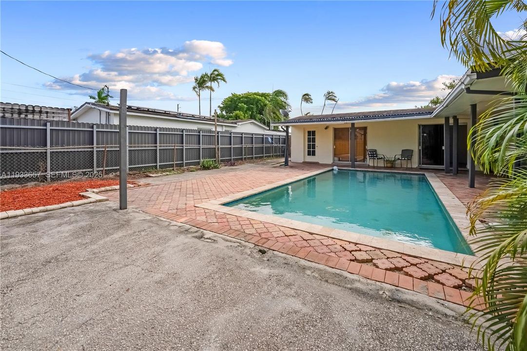 For Sale: $524,900 (3 beds, 2 baths, 0 Square Feet)