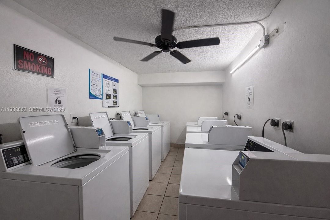 For Sale: $155,000 (1 beds, 1 baths, 720 Square Feet)