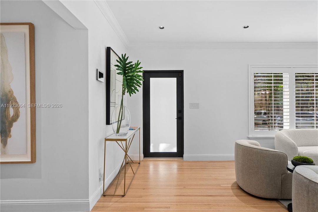 En Venta: $3,150,000 (4 camas, 3 baños, 2429 Pies cuadrados)