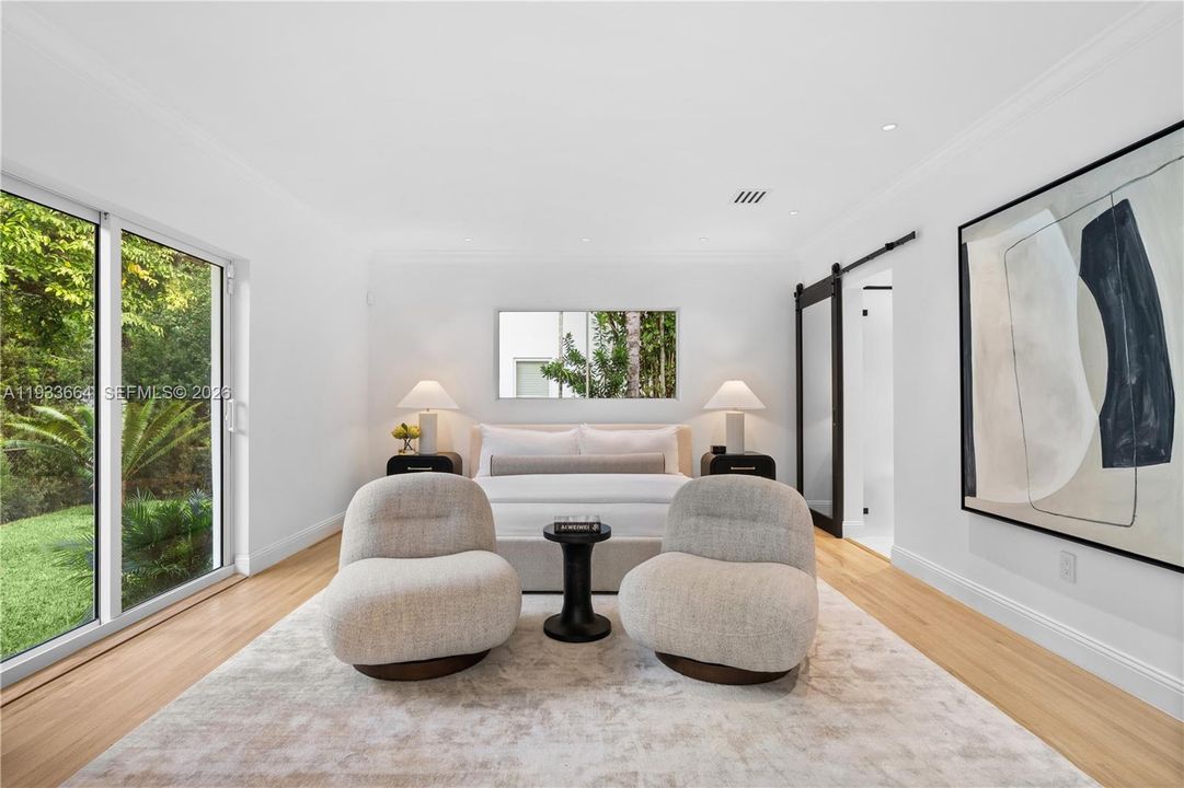 En Venta: $3,150,000 (4 camas, 3 baños, 2429 Pies cuadrados)