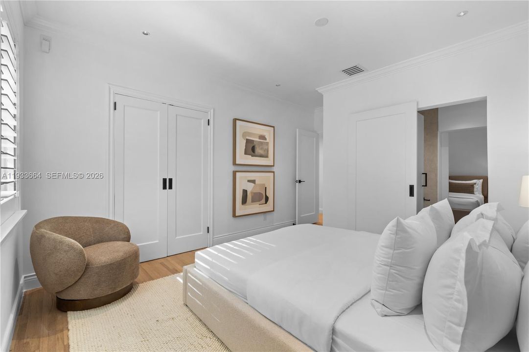 En Venta: $3,150,000 (4 camas, 3 baños, 2429 Pies cuadrados)