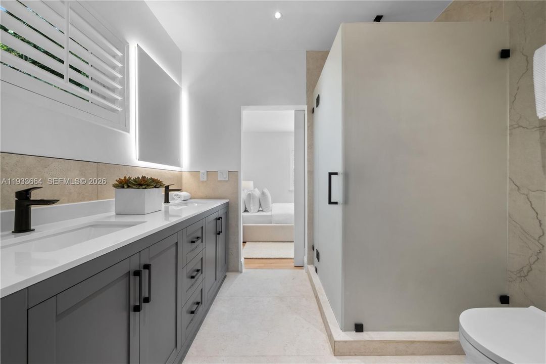 En Venta: $3,150,000 (4 camas, 3 baños, 2429 Pies cuadrados)