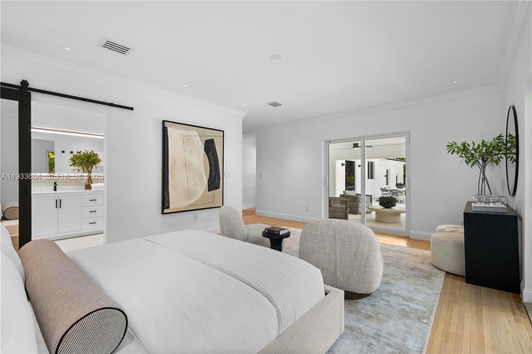 En Venta: $3,150,000 (4 camas, 3 baños, 2429 Pies cuadrados)