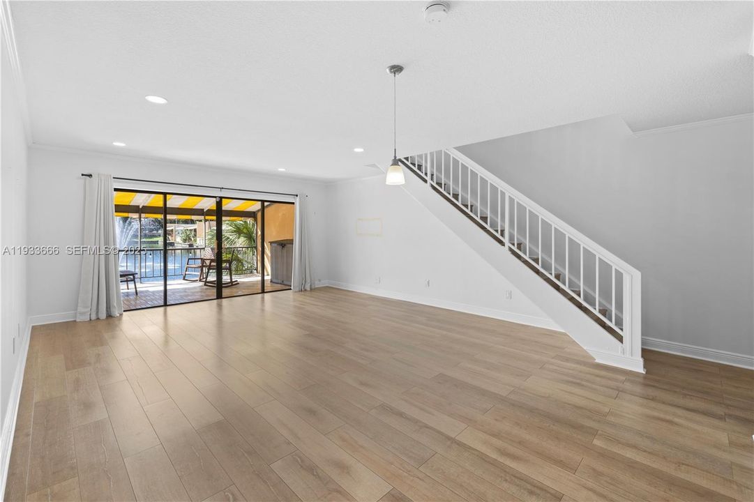 For Rent: $3,600 (4 beds, 3 baths, 2190 Square Feet)