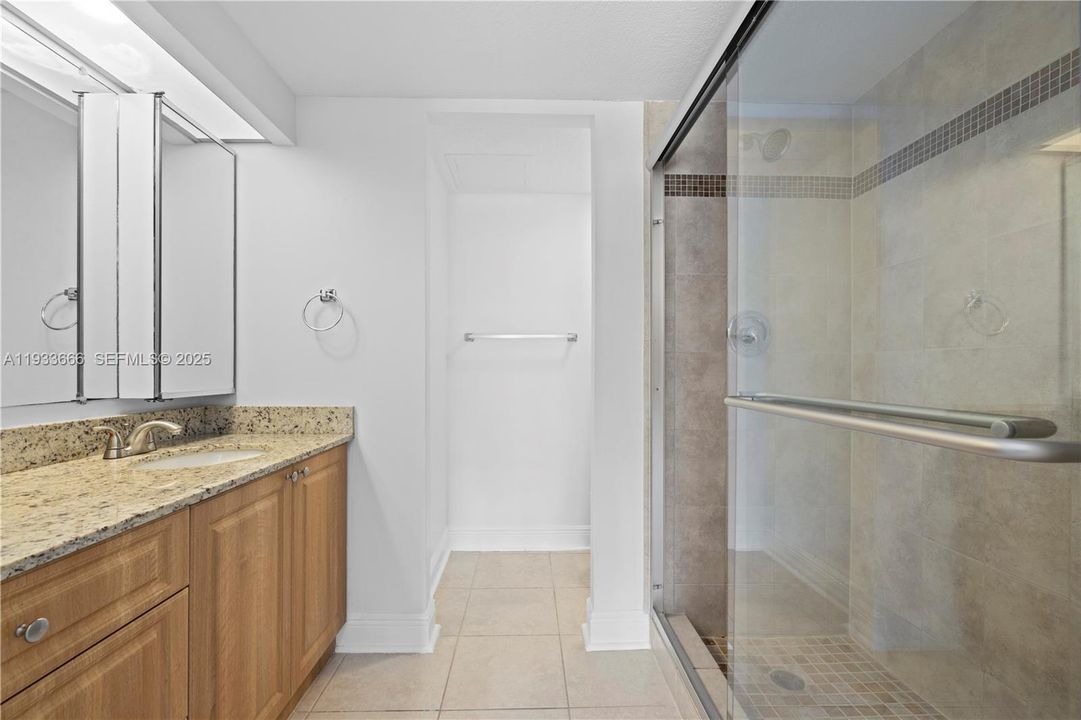 For Rent: $3,600 (4 beds, 3 baths, 2190 Square Feet)