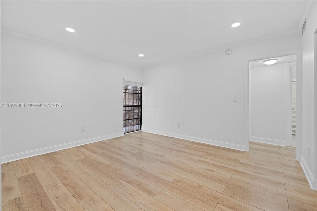 For Rent: $3,600 (4 beds, 3 baths, 2190 Square Feet)