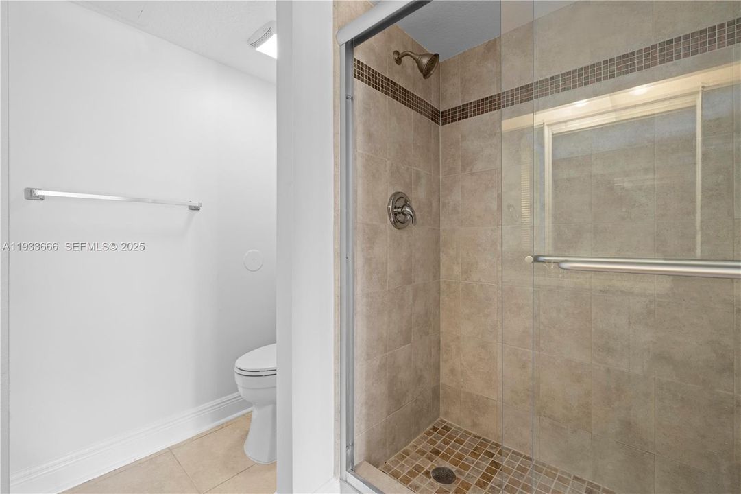 For Rent: $3,600 (4 beds, 3 baths, 2190 Square Feet)