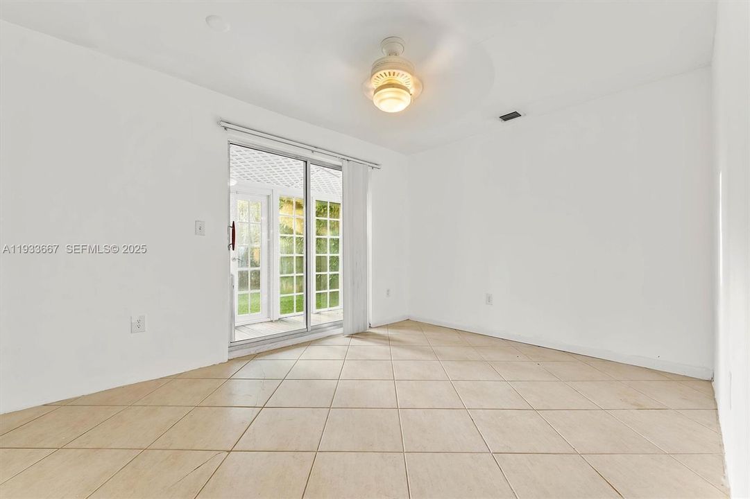 For Sale: $1,090,000 (4 beds, 4 baths, 2519 Square Feet)