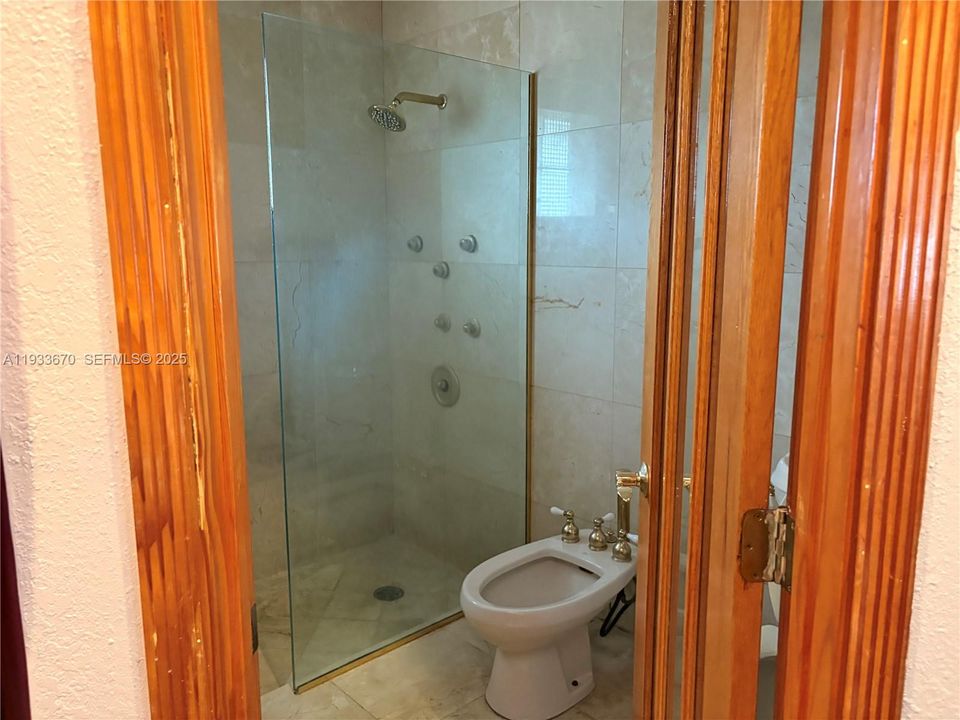 待售: $609,000 (3 贝兹, 2 浴室, 1586 平方英尺)