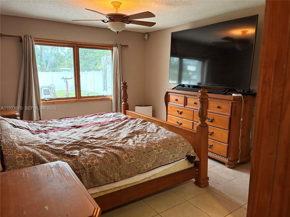 待售: $609,000 (3 贝兹, 2 浴室, 1586 平方英尺)