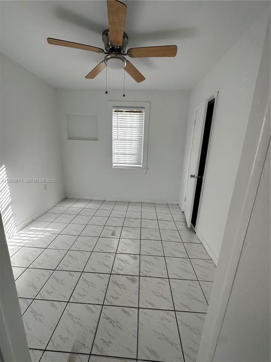 For Rent: $2,000 (2 beds, 1 baths, 800 Square Feet)