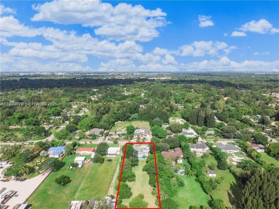 For Rent: $8,500 (5 beds, 3 baths, 0 Square Feet)