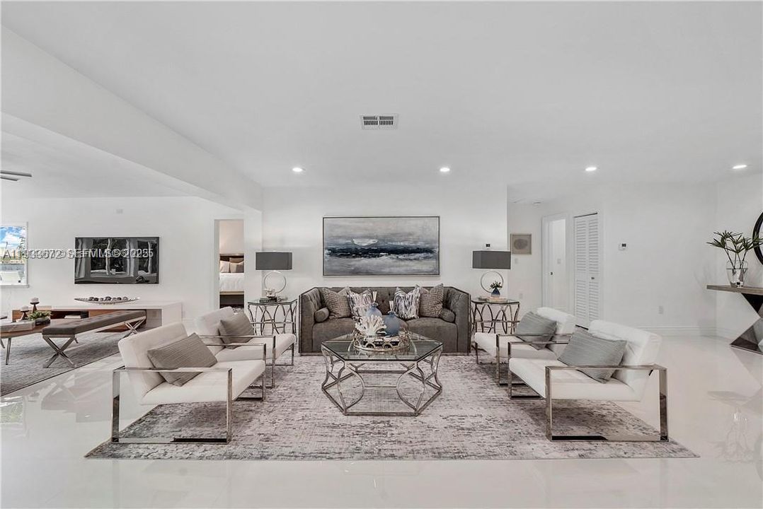 For Rent: $8,500 (5 beds, 3 baths, 0 Square Feet)