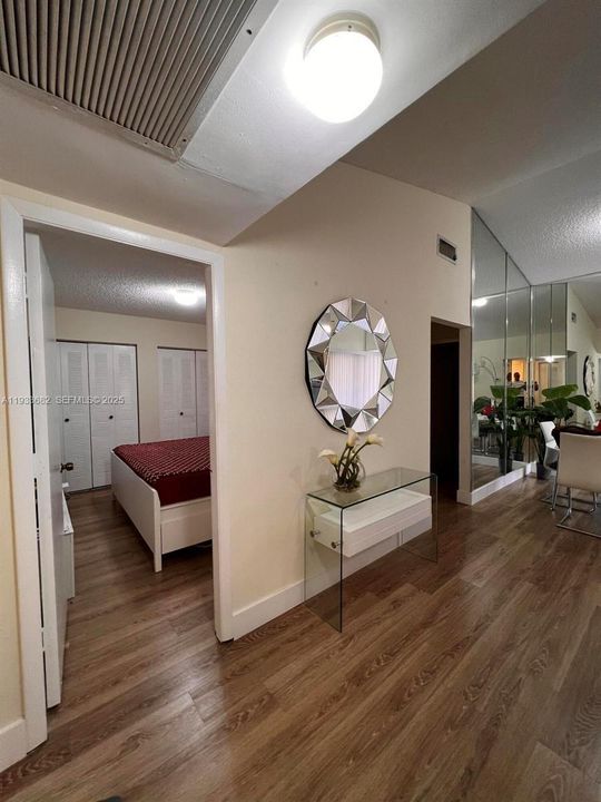 For Rent: $2,150 (3 beds, 2 baths, 1195 Square Feet)