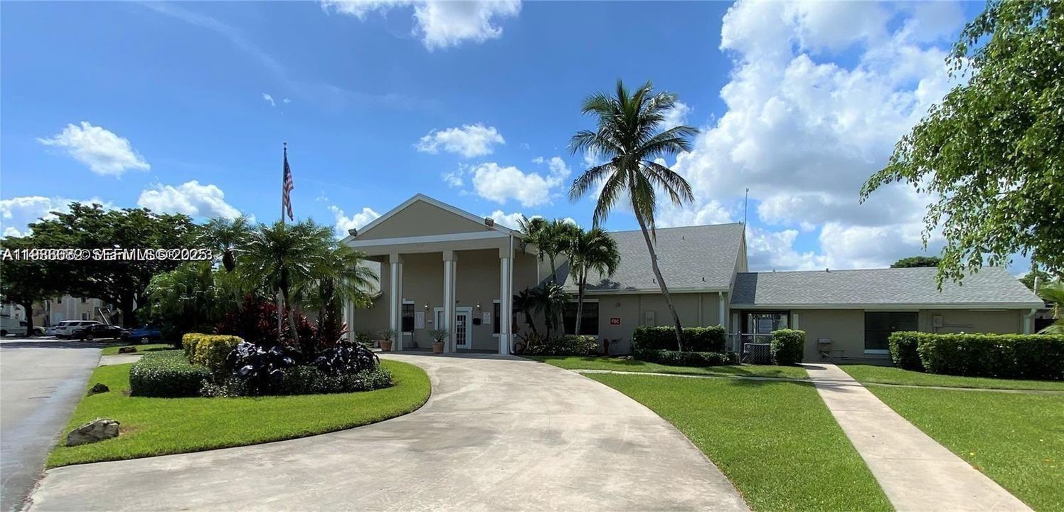 For Rent: $2,150 (3 beds, 2 baths, 1195 Square Feet)