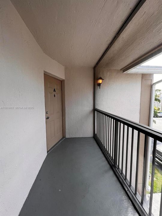 For Rent: $2,150 (3 beds, 2 baths, 1195 Square Feet)