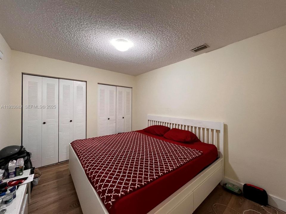 For Rent: $2,150 (3 beds, 2 baths, 1195 Square Feet)