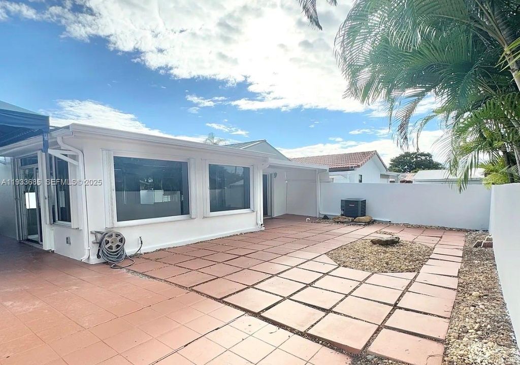 En Renta: $3,500 (3 camas, 2 baños, 1619 Pies cuadrados)